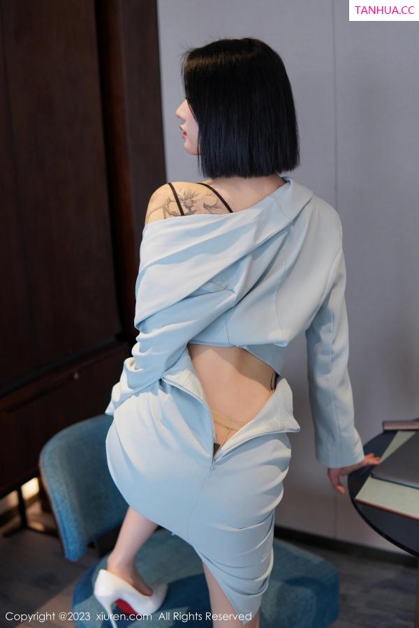   [XiuRen]高清写真图 2023.06.09 No.6885 乔一一 丝袜美腿第39张图片